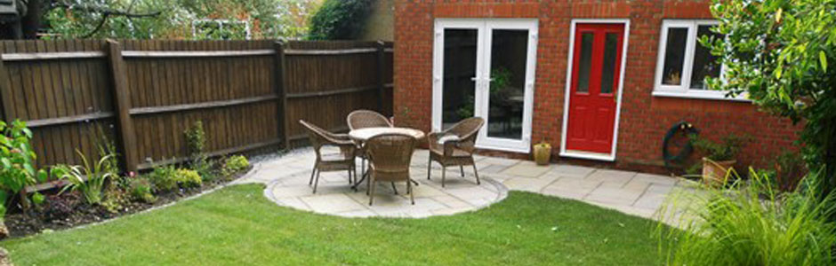 Louise's landscape garden experience review - the finished landscaped garden photo
